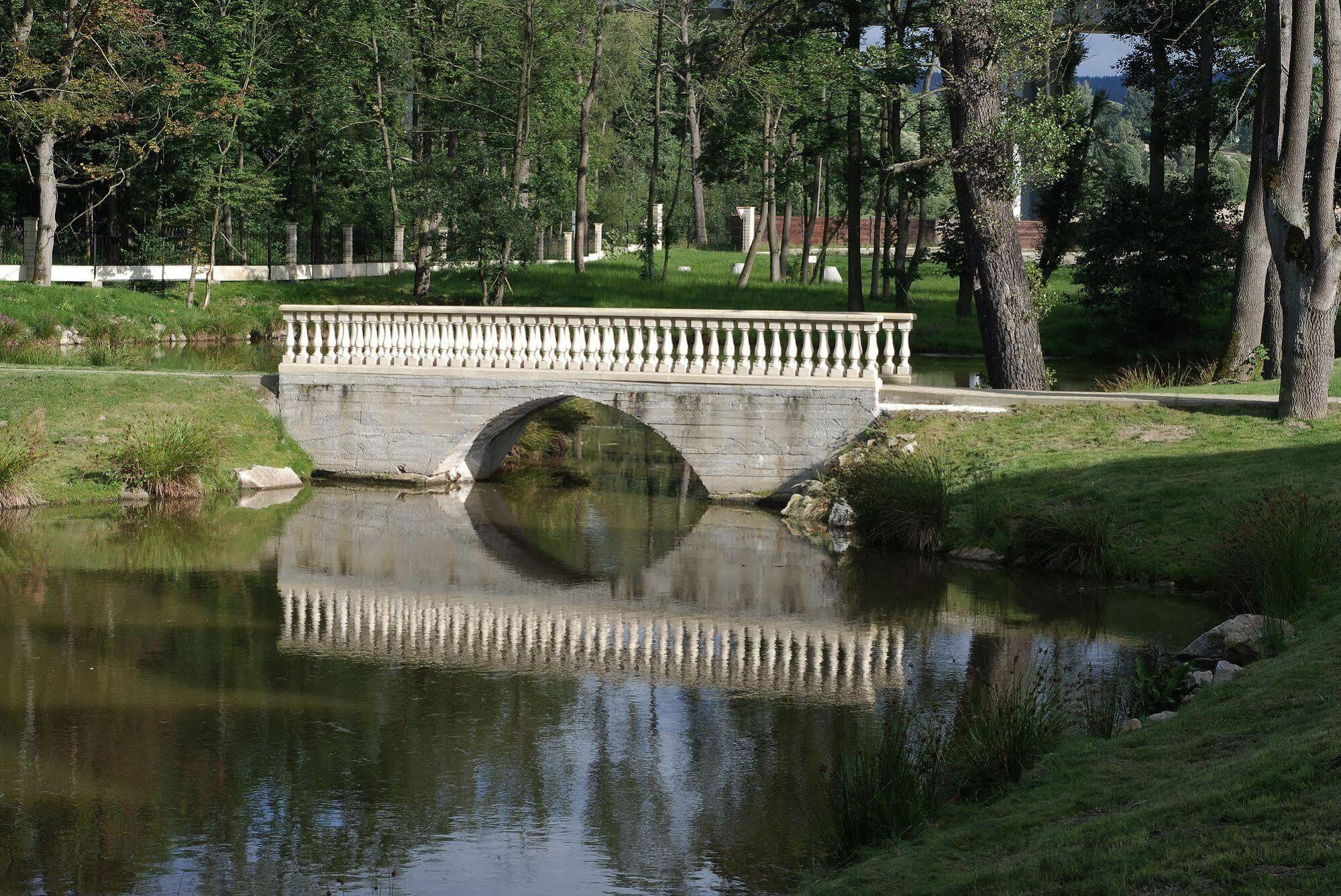 Отель Zamek Kamenny Dvur Mostov Экстерьер фото